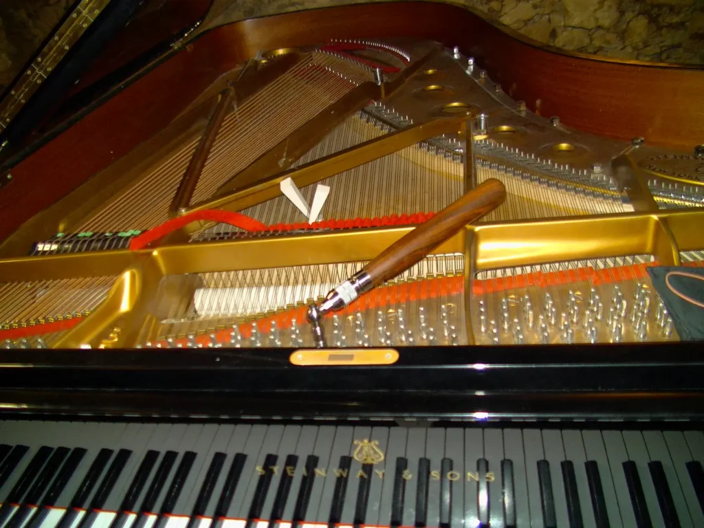 piano tuning sermoneta castle latina